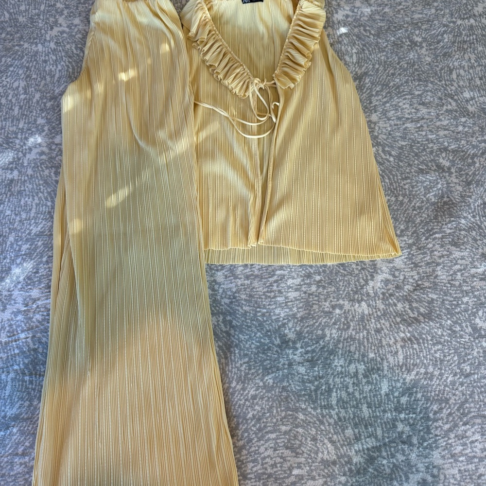 Zara Gold Ruffled Top and Pants Set